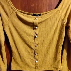 Off shoulder long sleeve